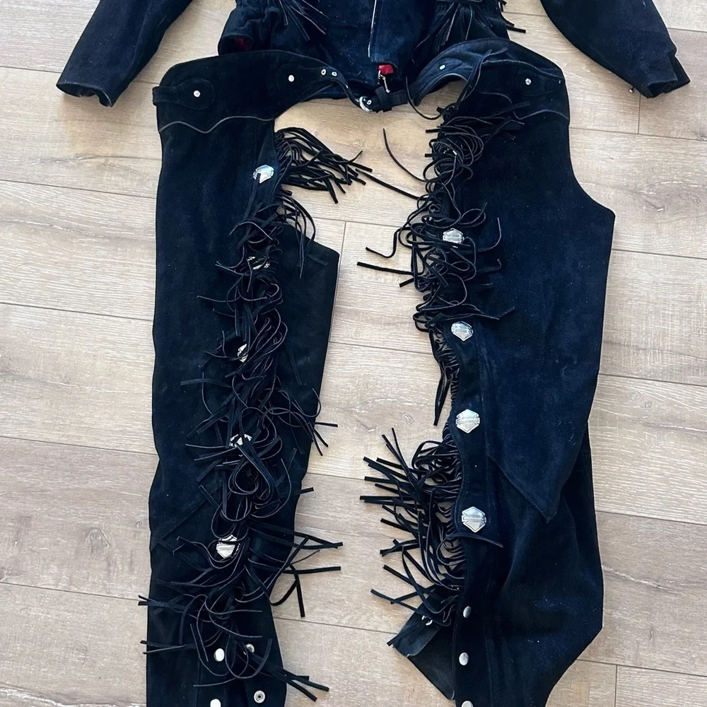 Harley-Davidson Black Leather Jacket with Fringe and Red Lining - Picture 2 of 7